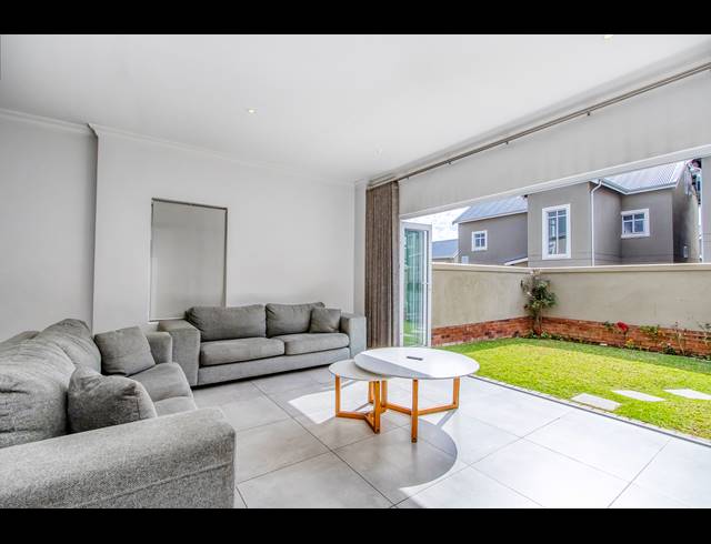 3 BEDROOM TOWNHOUSE FOR SALE IN DOUGLASDALE